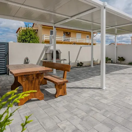 펜션 House Marijan With Private Pool And Barbecue - By Ta Leut 프리블라카