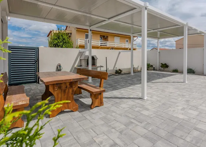 펜션 House Marijan With Private Pool And Barbecue - By Ta Leut 프리블라카