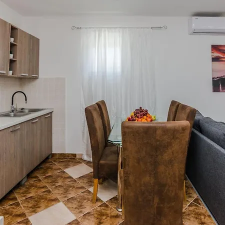House Marijan With Private Pool And Barbecue - By Ta Leut *