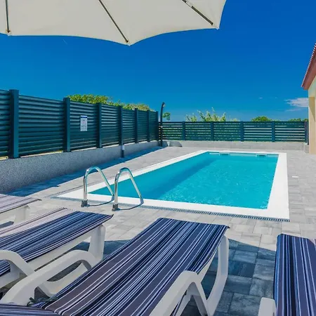 House Marijan With Private Pool And Barbecue - By Ta Leut