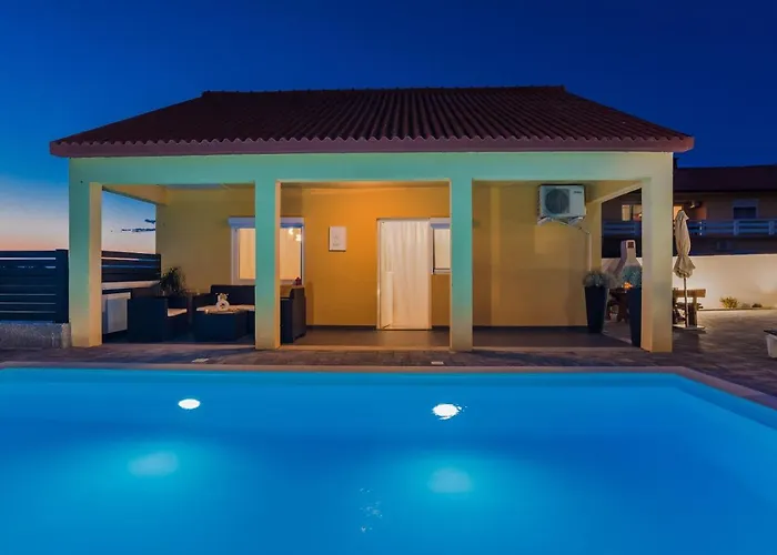 House Marijan With Private Pool And Barbecue - By Ta Leut